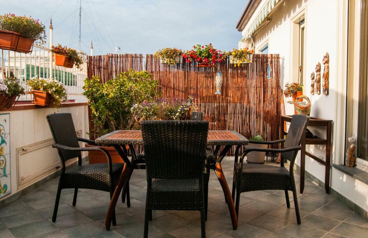 Attico Rooms Giardini Naxos Exterior photo